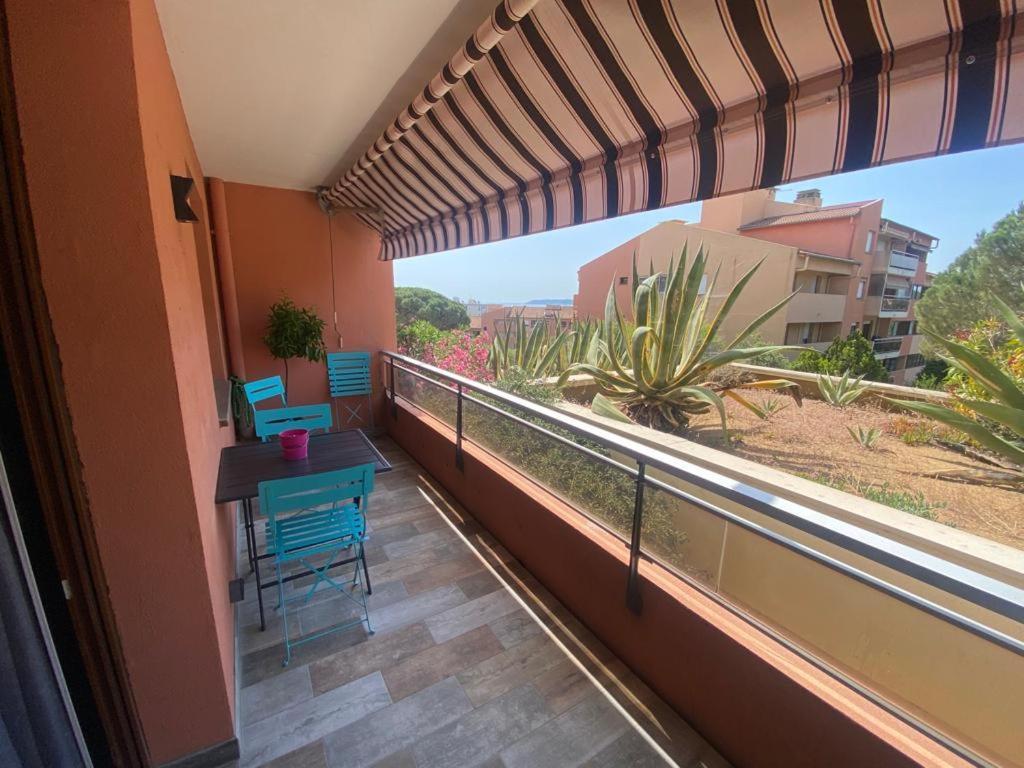 Appartement Vue Mer Avec Place De Parking Privee Sainte-Maxime Exterior foto